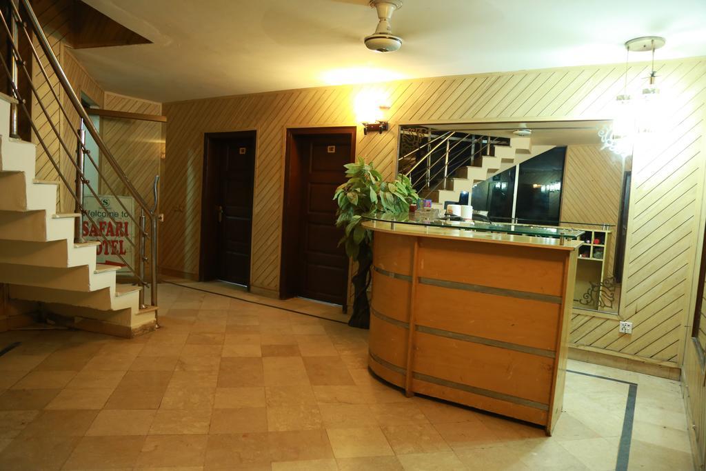 Safari Hotel Upper Mall Lahore Bagian luar foto