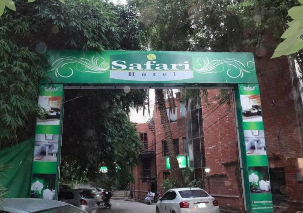 Safari Hotel Upper Mall Lahore Bagian luar foto